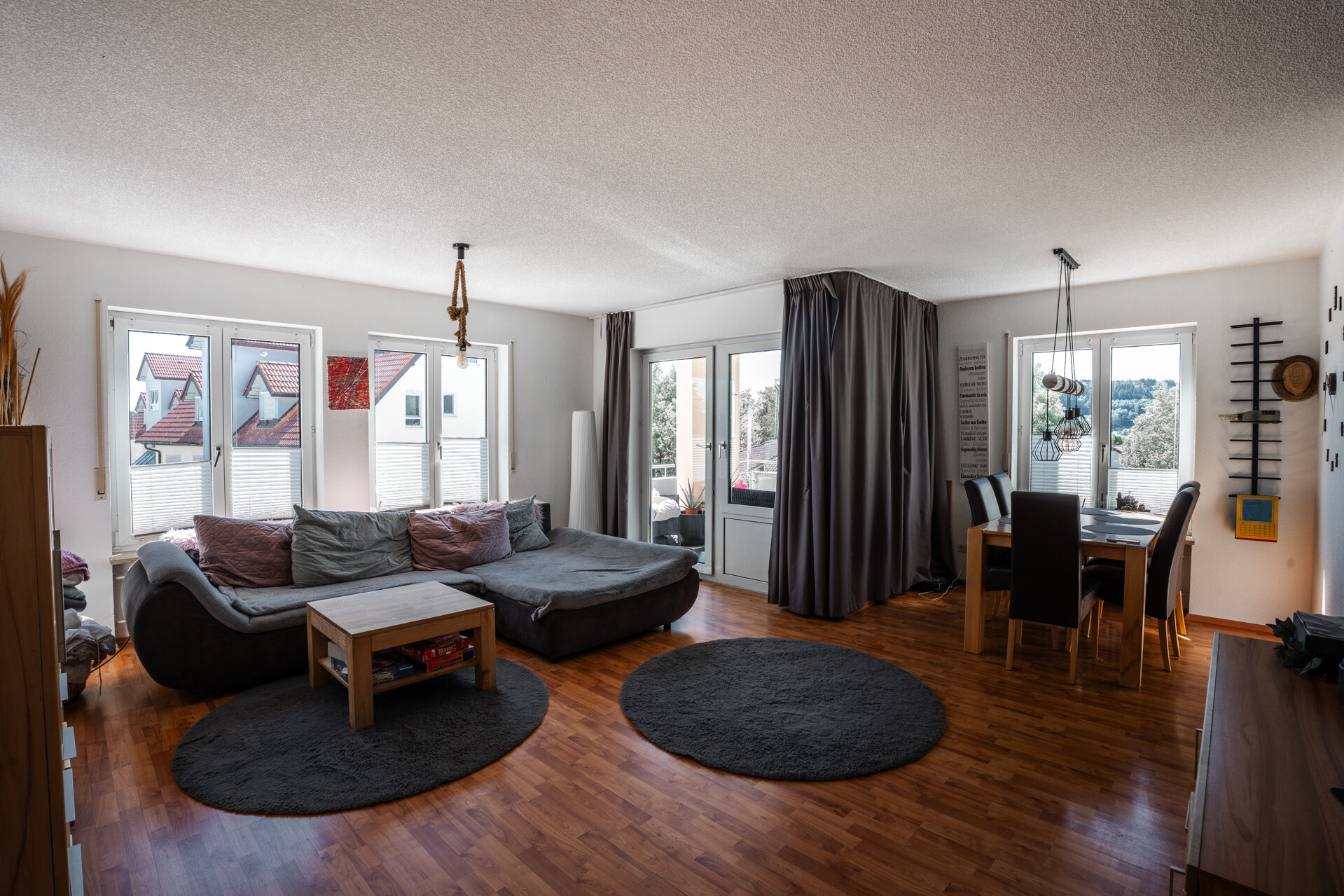 Wohn- und Esszimmer
